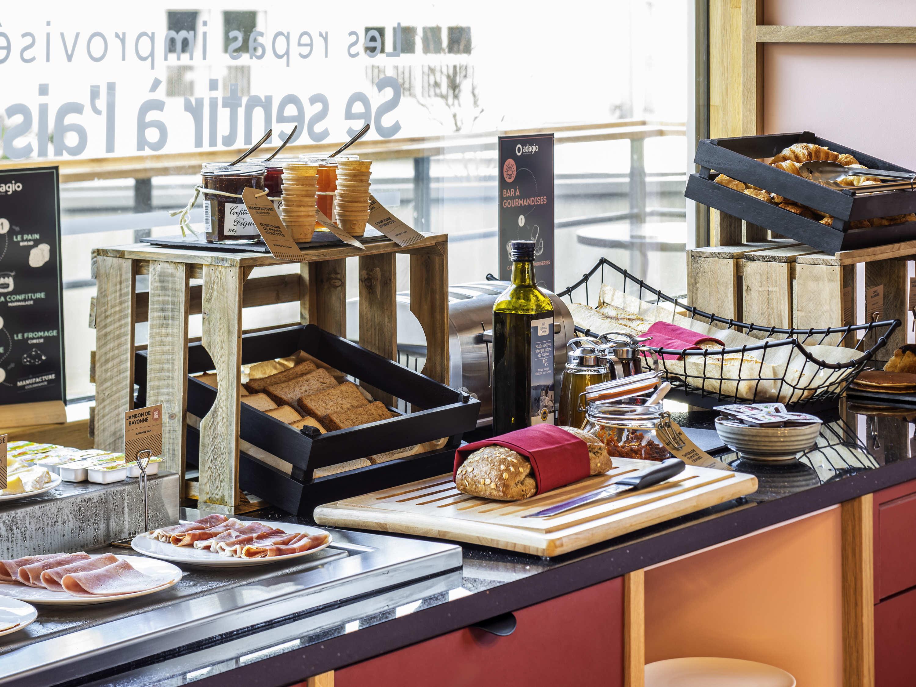 Aparthotel Adagio Paris Suresnes Longchamp Εξωτερικό φωτογραφία
